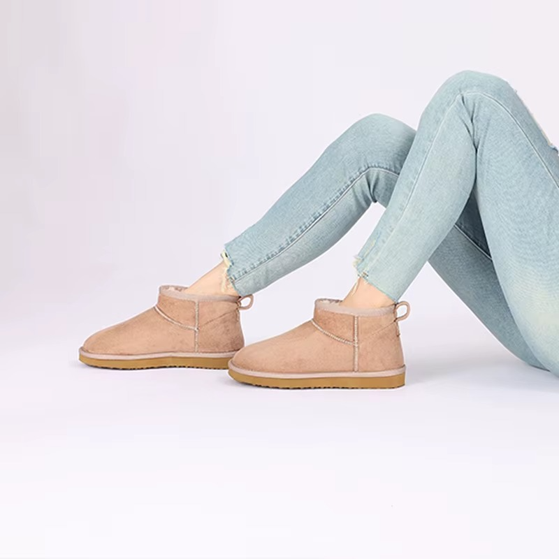Bottes femme d’hiver à doublure en peluche et tige basse