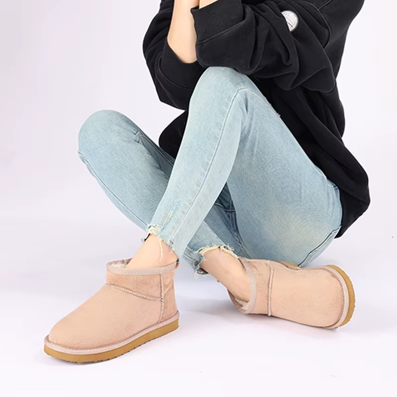 Bottes femme d’hiver à doublure en peluche et tige basse