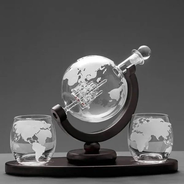 Carafe à whisky globe en verre avec support élégant