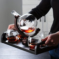 Carafe à whisky globe en verre avec support élégant