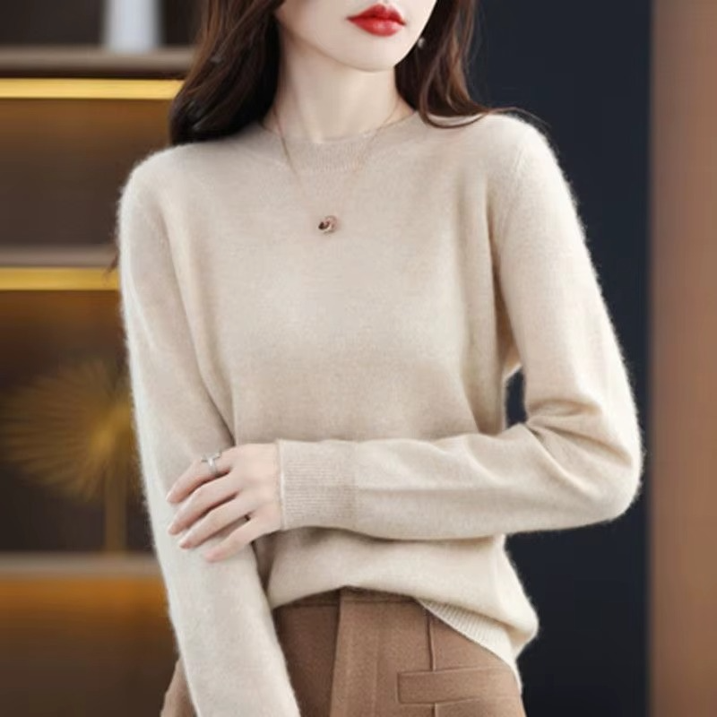 Pull femme basique d’hiver en maille