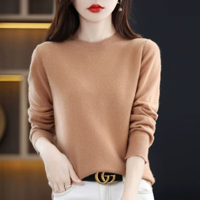 Pull femme basique d’hiver en maille