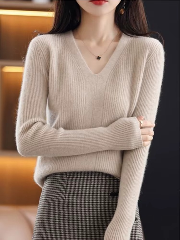 Pull femme basique en laine à col en V