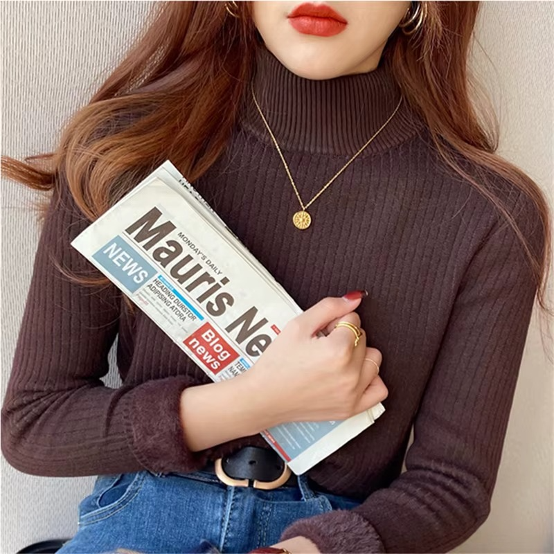 Pull femme d’hiver à col roulé avec doublure en velours