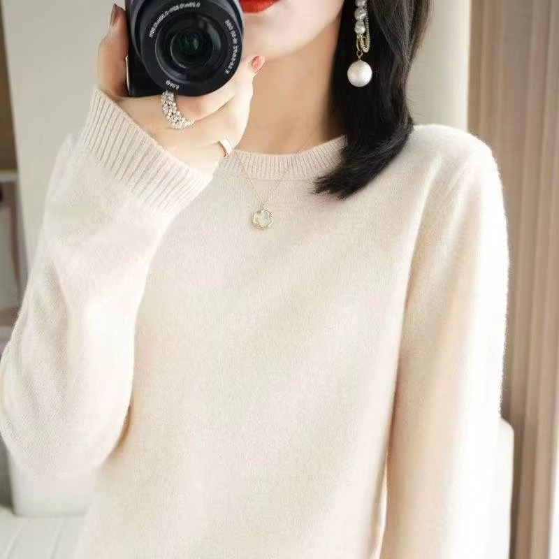 Pull femme en laine classique à col rond