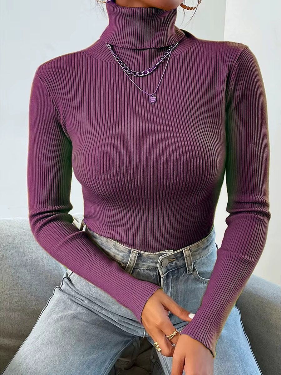 Pull femme en maille à col roulé
