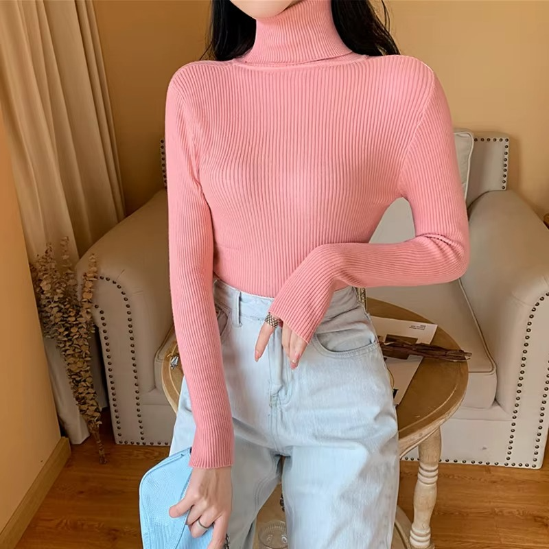 Pull femme en maille à col roulé